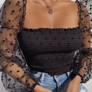 MISS LOLA FEELING PRETTY CROP TOP BLACK SOLDOUT